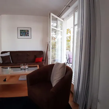 Apartment Am